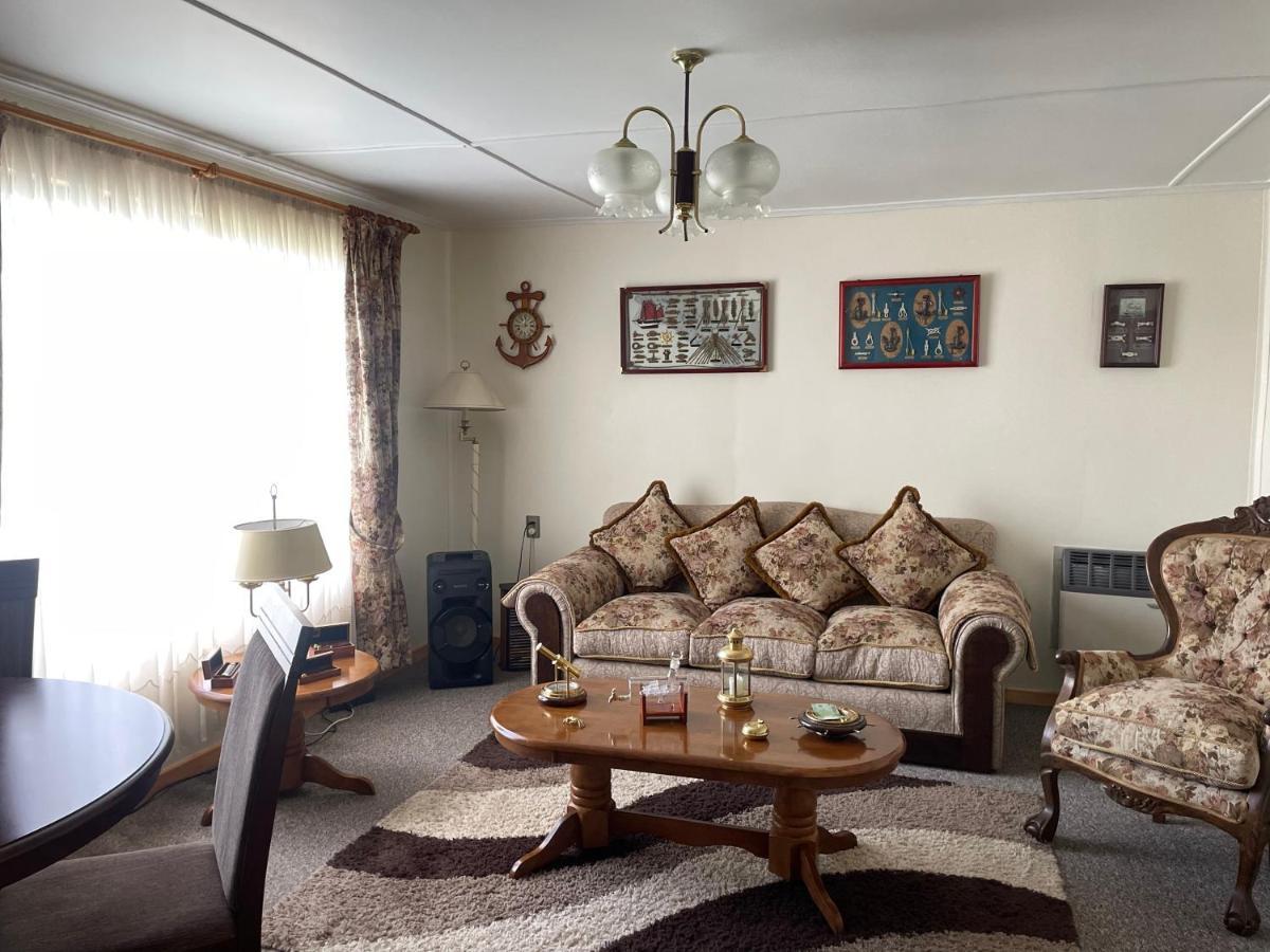 Hospedaje Baquedano Puerto Natales Eksteriør billede